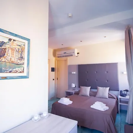 Degli Argentieri Hotel 3*