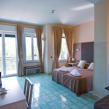 Degli Argentieri Hotel