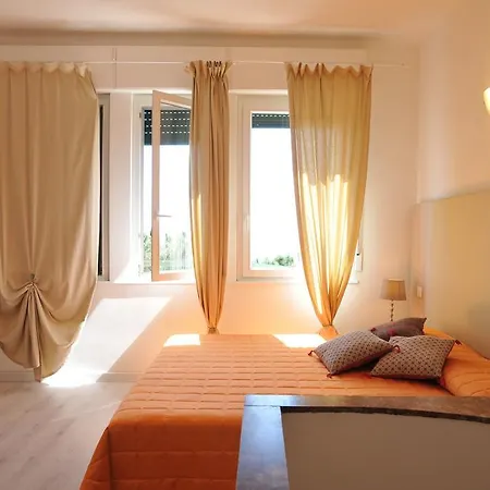 Degli Argentieri 3*