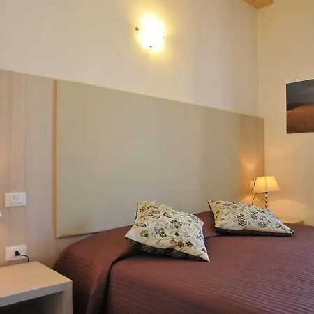 Degli Argentieri Hotel 3*