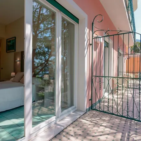 Hotel Degli Argentieri 3*