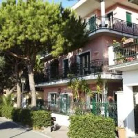 Degli Argentieri מונטרוסו אל מארה