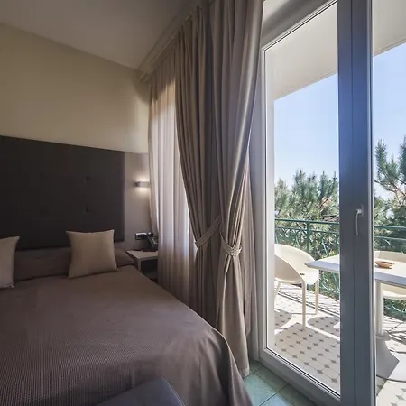 Degli Argentieri מונטרוסו אל מארה