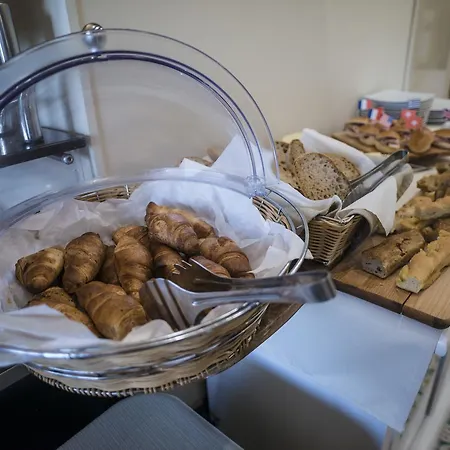 Degli Argentieri מלון מונטרוסו אל מארה