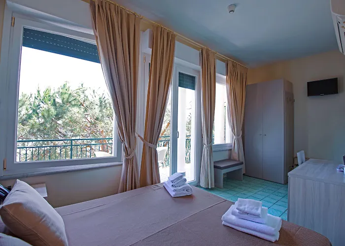 Hotel La Degli Argentieri 3*